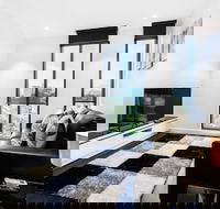 ESTHER 2BDR South Yarra Apartment - QLD Tourism