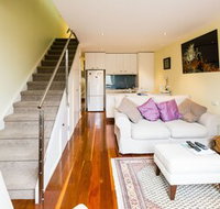 ALEXANDER 2BDR South Melbourne House - QLD Tourism