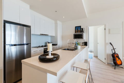 LENA, 2BDR Southbank Apartment - QLD Tourism 3