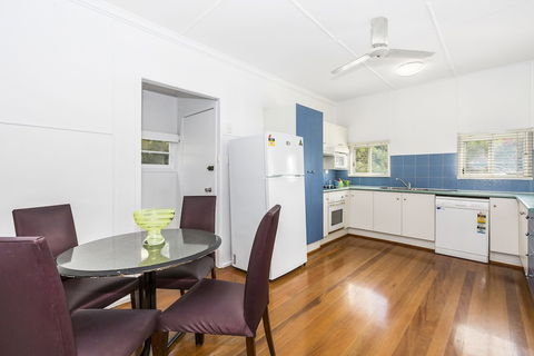 Kingscliff Beach Holiday Shack - QLD Tourism 4