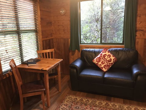 Cradle Mountain Highlanders Cottages - QLD Tourism 6