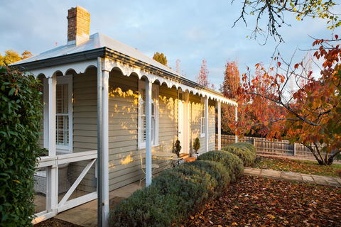 Kings Cottage - Queensland Tourism 0