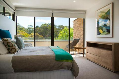 Lake Daylesford Lodge 3 - Queensland Tourism 3