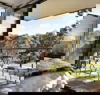 Lake Daylesford Lodge 6