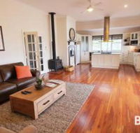 Ironbark Estate - QLD Tourism