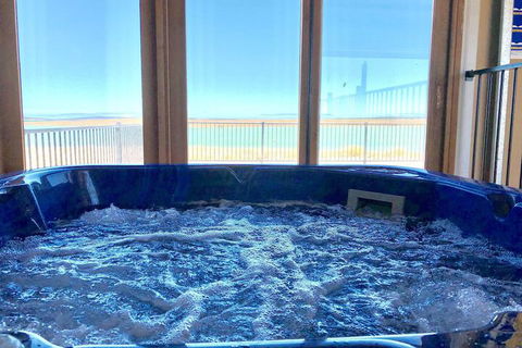 Shades Of Blue Eco Retreat - Queensland Tourism 4