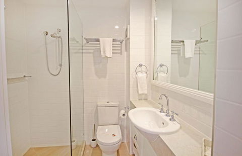 Coolum Baywatch Luxury Style Penthouse Linen Included WIFI 500 Bond - Queensland Tourism 6