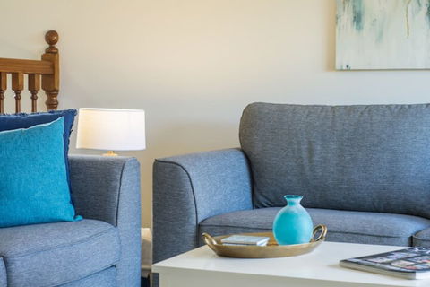 Parkview Villa 2 Luxury 3 Bedroom Home - Queensland Tourism 3