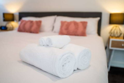 Punchbowl Executive Apartments - QLD Tourism 3