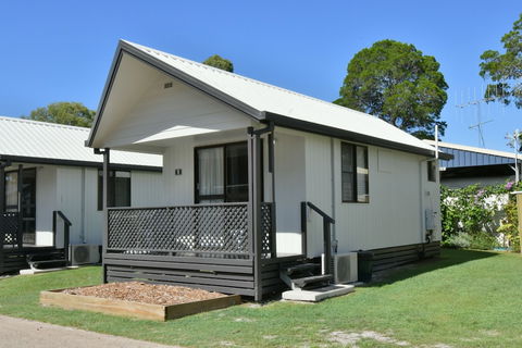 BIG4 Breeze Holiday Park â€“ Rainbow Beach - Queensland Tourism 1