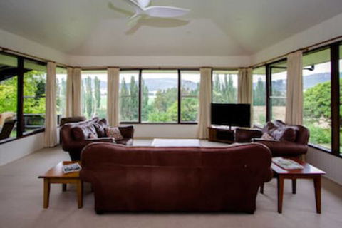 Stay In Mudgee - Queensland Tourism 0