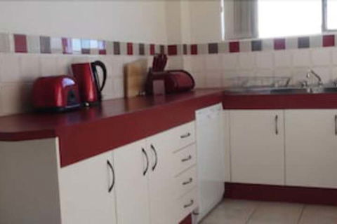 Portside, Unit 12/1 Donald Street - QLD Tourism 2