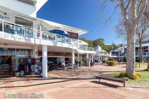 Quarterdeck Unit 5 12 Magnus Street - QLD Tourism 6