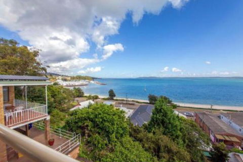 Quarterdeck Unit 5 12 Magnus Street - QLD Tourism 0