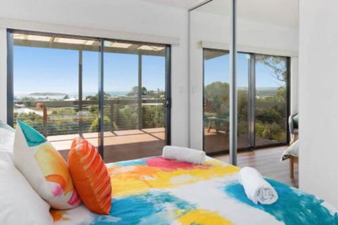 Encounter Beach House With Stunning Views - QLD Tourism 5