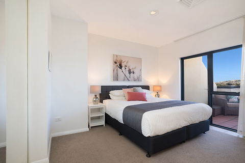 Beau Monde Apartments Newcastle - Boulevard Apartments - QLD Tourism 2