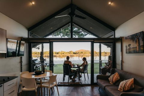 Kimberleyland Waterfront Holiday Park - Queensland Tourism 5