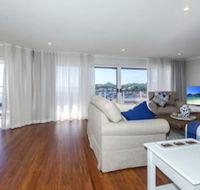 The Anchorage Unit 12 / 9 Laman Street - QLD Tourism