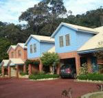 Beachside Apartment - QLD Tourism