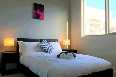 Readyset Townhouses Docklands - Queensland Tourism 3