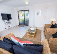 Oscars at Little Beach Nelson Bay - QLD Tourism