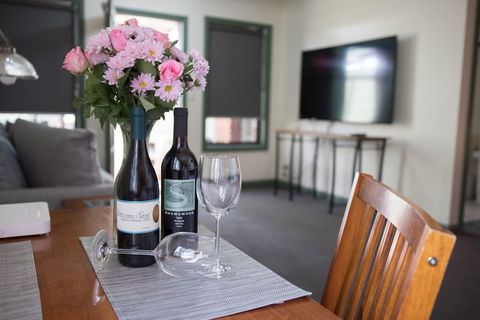 Mudgee Apartments - Church Street - Queensland Tourism 3