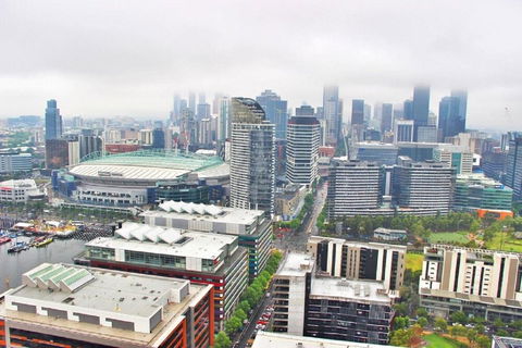 Onelife Docklands Luxury Apartment - Queensland Tourism 1