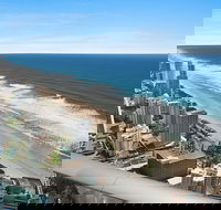 2 3 and 4 Bedroom H Luxury Residences - QLD Tourism