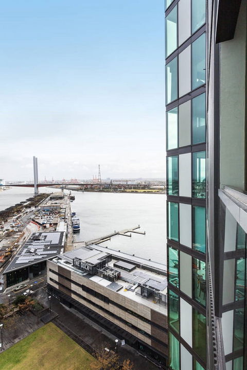 Oceanview Docklands - Queensland Tourism 2