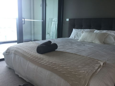 Oceanview Docklands - Queensland Tourism 5