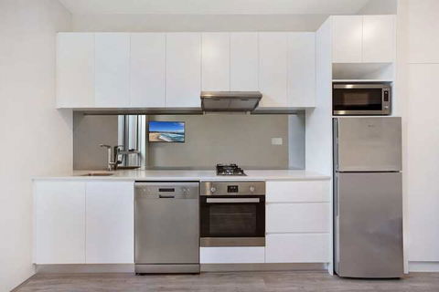 Bondi Beach Studios - Queensland Tourism 7