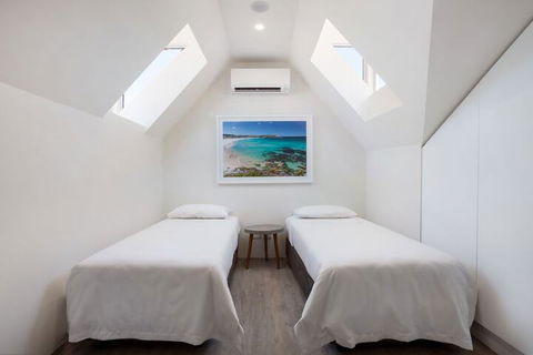 Bondi Beach Studios - Queensland Tourism 2
