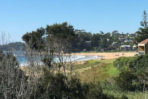 Absolute Beachfront Malua Bay - QLD Tourism 0