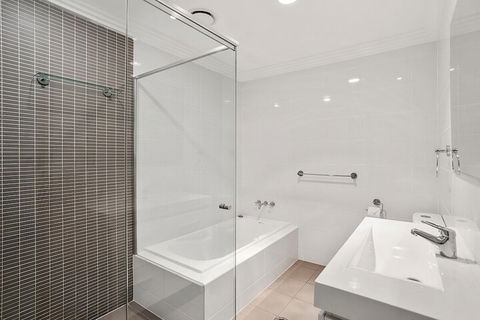 Shoal Bay Road Aura Apartments Unit 05 59 - QLD Tourism 6