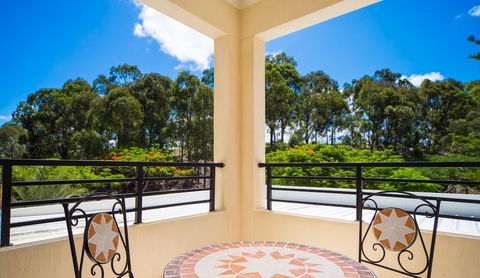 LUXE At Sanctuary Cove - QLD Tourism 6