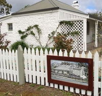 Sarahs Cottage - QLD Tourism