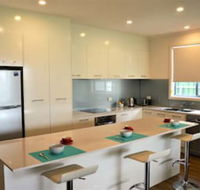 Western Breeze - Queensland Tourism