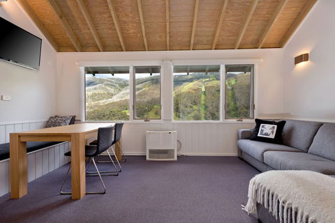 Banjo Apartments - Townhouse 3 - Queensland Tourism 1