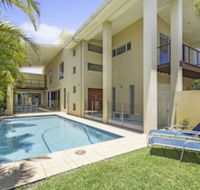 ANGOURIE HOUSE SALT VILLAGE - Queensland Tourism