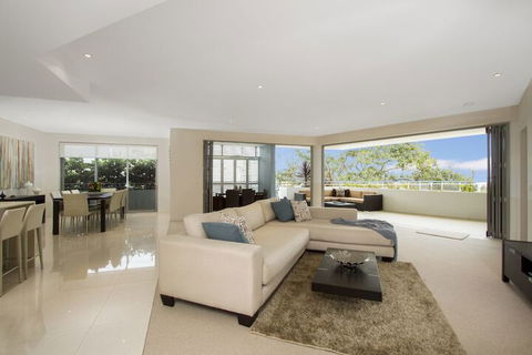 KINGSCLIFF OCEAN VIEW TERRACE By THE FIGTREE 5 - Queensland Tourism 2