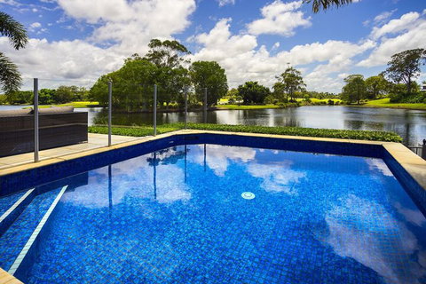 Grand Oasis At Sanctuary Cove - QLD Tourism 6
