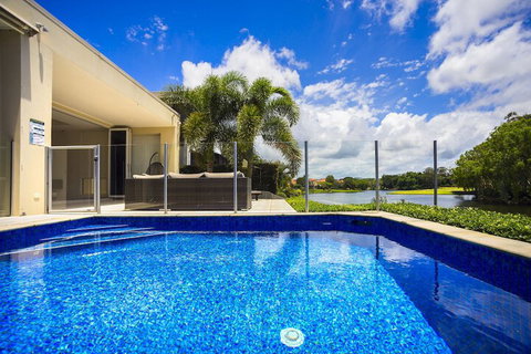 Grand Oasis At Sanctuary Cove - QLD Tourism 7