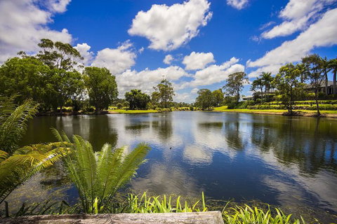 Grand Oasis At Sanctuary Cove - QLD Tourism 1