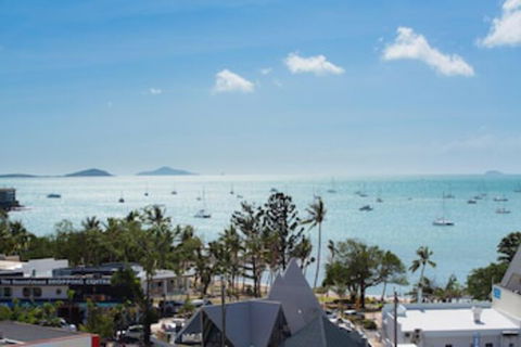 Ocean Views 9 - Queensland Tourism 0