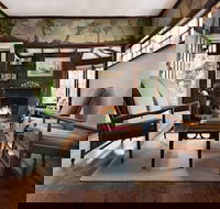 Zelman Cottage - Queensland Tourism