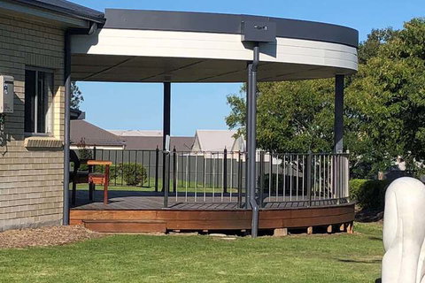 Hunter Oasis - QLD Tourism 1