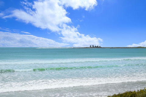 South Surf - Queensland Tourism 1