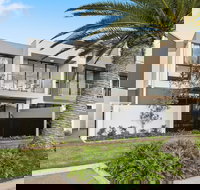 The Peninsula at Hope Island - QLD Tourism