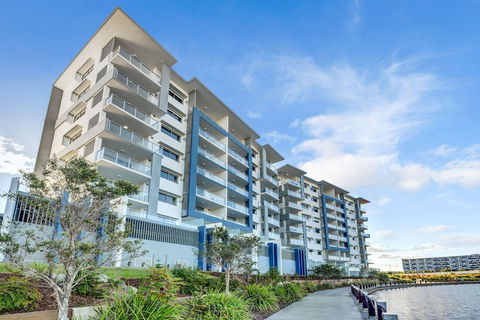 Direct Hotels - Aquarius Kawana - QLD Tourism 1