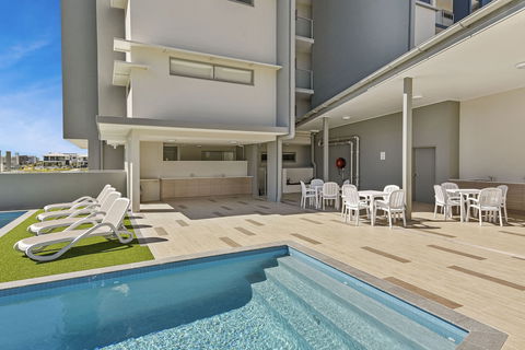 Direct Hotels - Aquarius Kawana - QLD Tourism 0